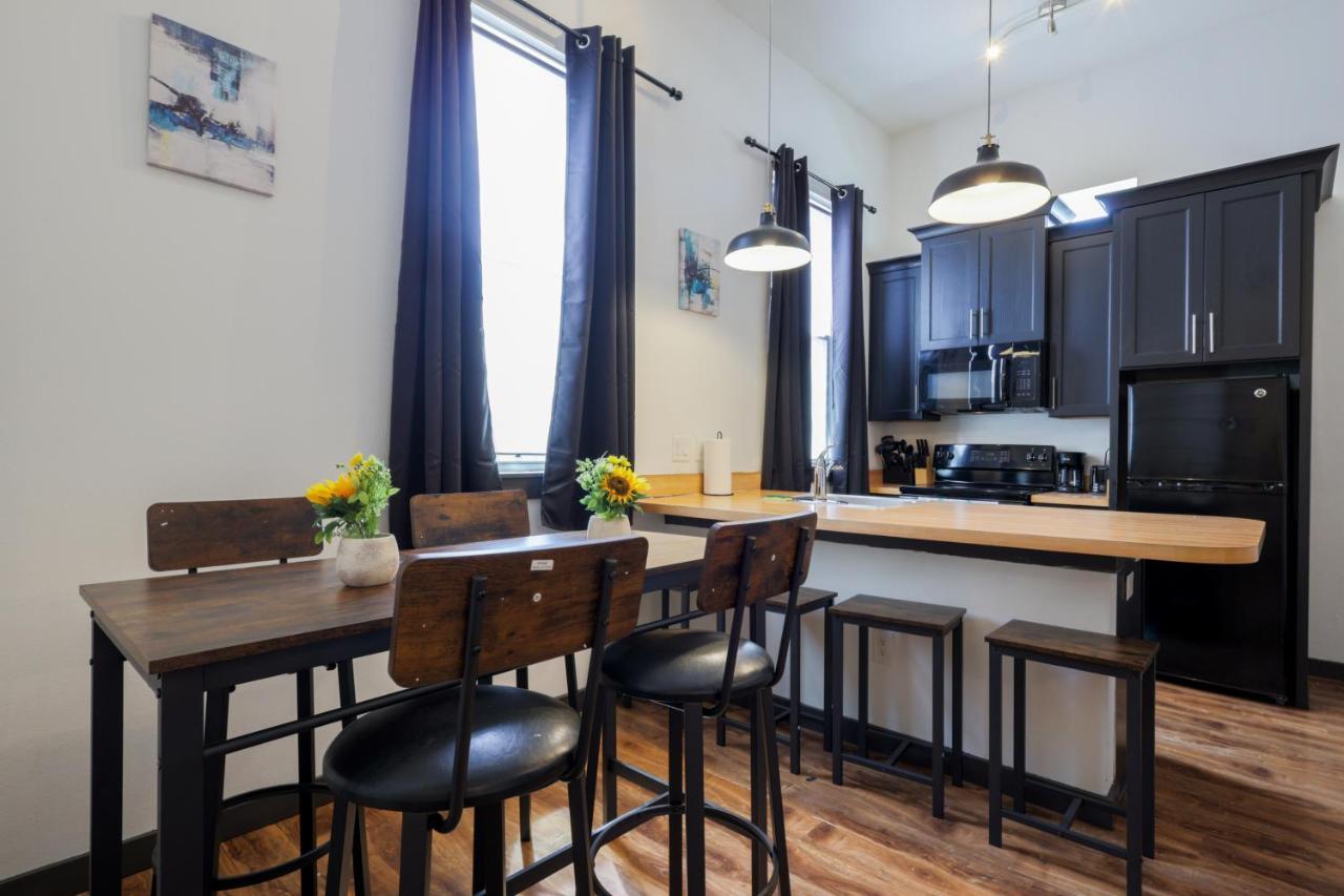 Old West Studio Lofts West Тампа Екстер'єр фото