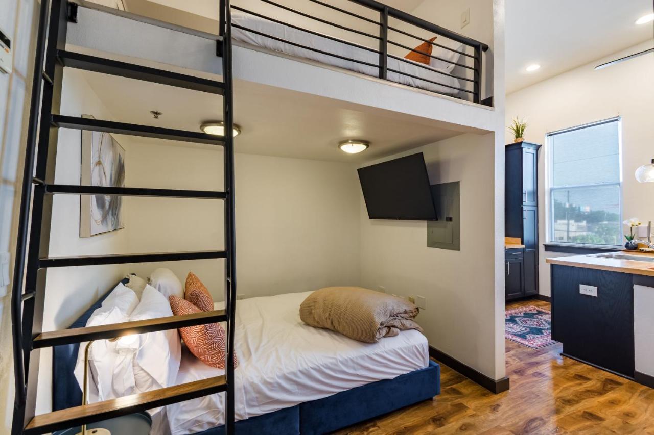 Old West Studio Lofts West Тампа Екстер'єр фото